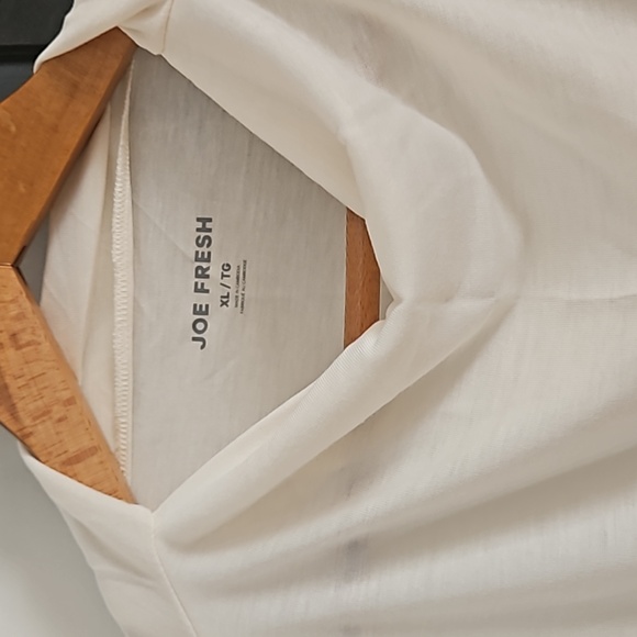 Joe Fresh mock neck tshirt - Picture 2 of 2